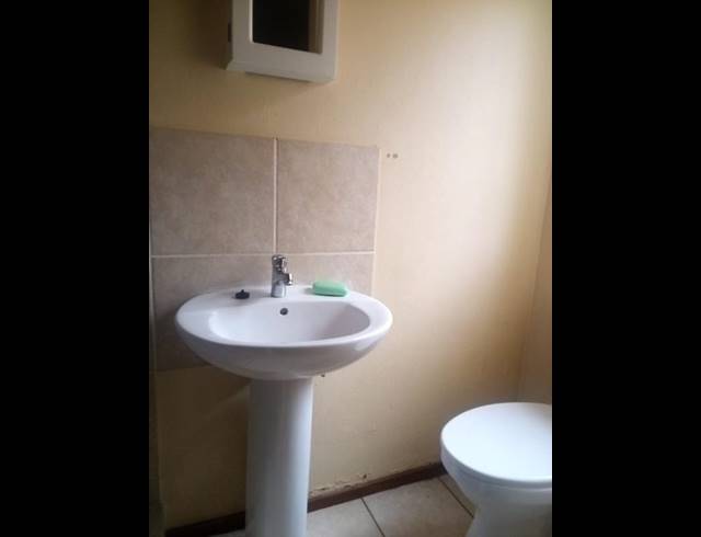 3 BEDROOM HOUSE FOR SALE IN PROTEA GLEN EXT